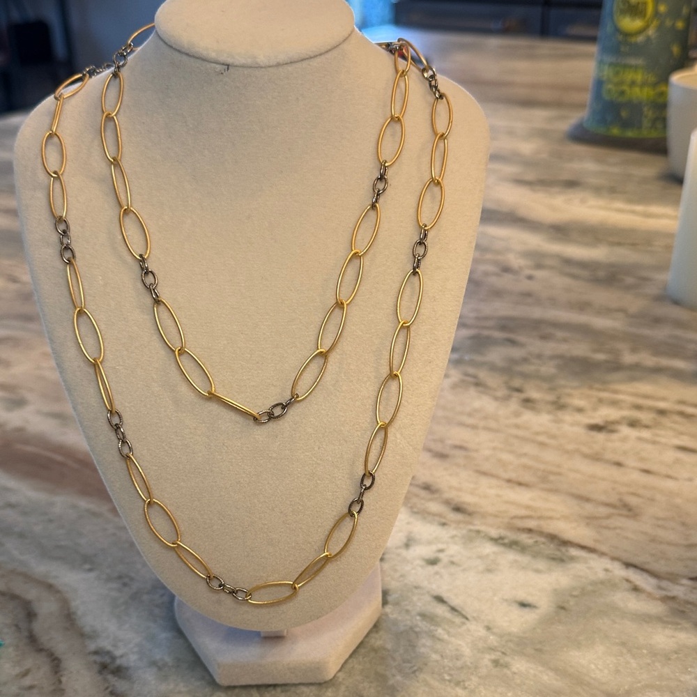 Chic Two-Tone Gold and Silver Necklace